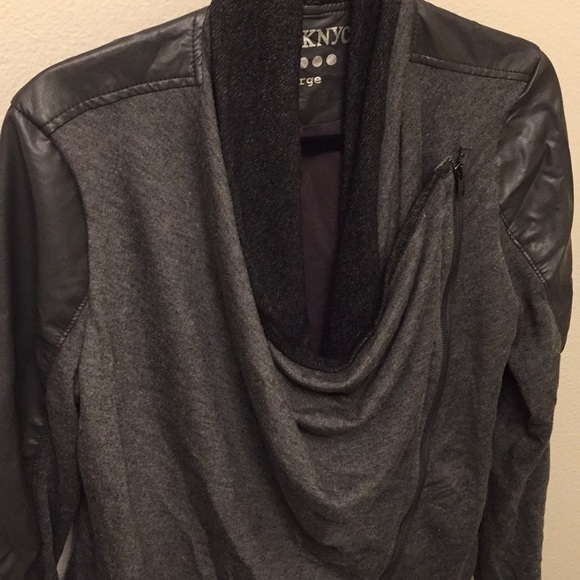 Faux leather draped Moto jacket in size large - Picture 2 of 6